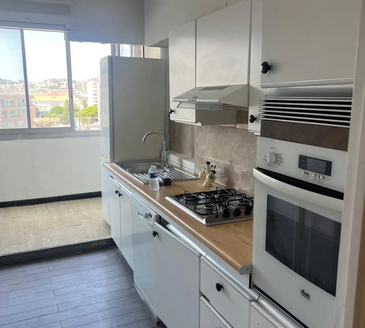 Appartement 100M Pour 6 Personnes A Cote Du Stade Velodrome マルセイユ